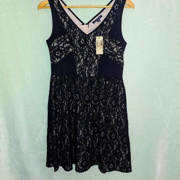 NWT American Eagle Lace Dress - Picture 1 of 3